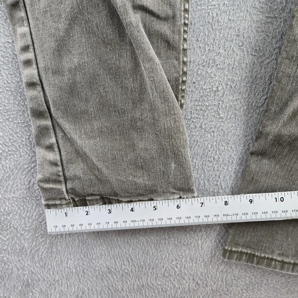 Levis *please carefully